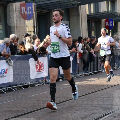 13.09.2026 - 21. swb-Marathon Bremen Strokosch-Dieckow http://msf.ph/oto/10341629 13.09.2026 13:27:56 Ziel 178, 210, 1343, 1380, 1460, 2047, 2977, 3114, 3294, 3334, 3597, 4506, 5250, 5360, 5889, 6182, 7926, 8429, 8570, 8656, 9064, 9167, 9168, 9543, 9549, 9738, 9881, 440, 488, 534, 762, 857, 1343, 1456, 1932, 2686, 3013, 3135, 3460, 3480, 3576, 3970, 4106, 4133, 4265, 4421, 4496, 4593, 4744, 5462, 5557, 6067, 6468, 6522, 7042, 7138, 7358, 8188, 8351, 9067, 9145, 9494, 9727, 13069, 13198 meine-sportfotos.de