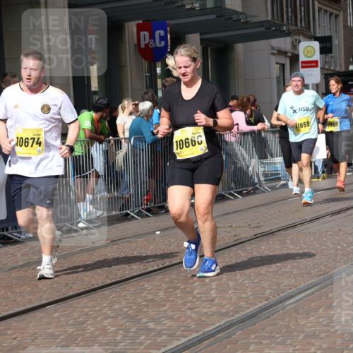 13.09.2026 - 21. swb-Marathon Bremen Strokosch-Dieckow http://msf.ph/oto/10341634 13.09.2026 11:07:46 Ziel 10135, 10139, 10188, 10404, 10493, 10660, 10674, 10767, 10793, 10851, 10859, 11032, 11044, 11263, 11378, 11404, 11659, 11831, 11833, 11958, 12024, 12031, 12066, 12160, 12248, 12325, 12384, 12389, 10138, 10279, 10280, 10363, 10364, 10501, 10505, 10580, 10595, 10661, 10674, 10695, 10830, 10871, 10907, 10935, 10937, 11037, 11223, 11515, 11643, 11767, 11899, 11924, 11934, 12097, 12167, 12168, 12194, 12210, 12277, 12307, 12511, 12512 meine-sportfotos.de