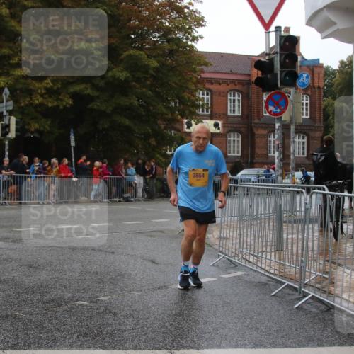 13.09.2026 - Kiel Lauf Markus Tischler http://msf.ph/oto/10341676 13.09.2026 11:16:53 Fleethörn 3854, 90, 25, 09, 10, 30 meine-sportfotos.de