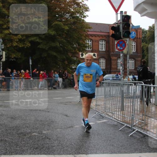 13.09.2026 - Kiel Lauf Markus Tischler http://msf.ph/oto/10341680 13.09.2026 11:16:53 Fleethörn 3854, 25, 09, 90 meine-sportfotos.de