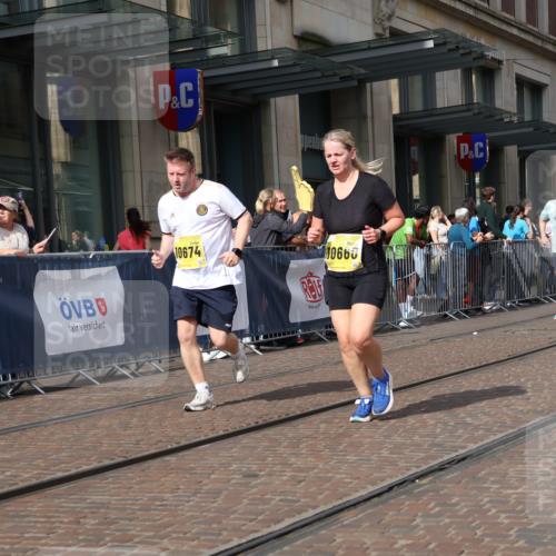 13.09.2026 - 21. swb-Marathon Bremen Strokosch-Dieckow http://msf.ph/oto/10341681 13.09.2026 11:07:47 Ziel 10135, 10139, 10188, 10404, 10493, 10660, 10767, 10793, 10851, 10859, 11032, 11044, 11263, 11378, 11404, 11659, 11831, 11833, 11958, 12024, 12031, 12066, 12160, 12248, 12325, 12384, 12389, 10138, 10279, 10280, 10363, 10364, 10501, 10505, 10580, 10595, 10661, 10674, 10830, 10871, 10907, 10935, 10937, 11037, 11223, 11515, 11643, 11767, 11899, 11924, 11934, 12024, 12097, 12167, 12168, 12194, 12210, 12277, 12307, 12511, 12512 meine-sportfotos.de
