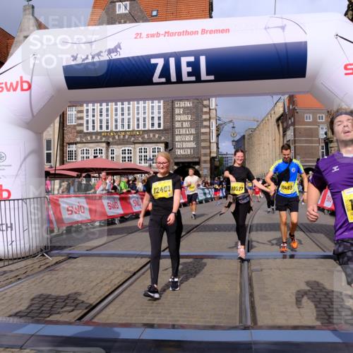 13.09.2026 - 21. swb-Marathon Bremen Tim E. http://msf.ph/oto/10341685 13.09.2026 11:11:19 Ziel 10148, 10163, 10313, 10527, 10547, 10644, 10653, 10792, 10841, 11043, 11062, 11141, 11237, 11335, 11483, 11679, 11691, 11756, 11993, 12401, 12507 meine-sportfotos.de