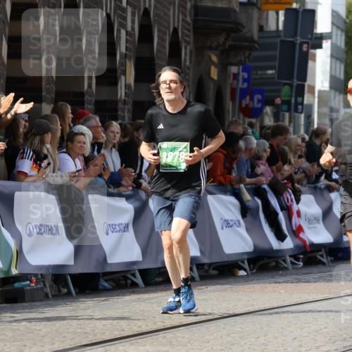 13.09.2026 - 21. swb-Marathon Bremen Strokosch-Dieckow http://msf.ph/oto/10341689 13.09.2026 13:26:59 Ziel 1368, 2779, 3526, 3852, 3893, 4077, 4441, 4598, 5054, 6289, 6375, 6548, 6580, 8112, 9260, 13097, 1493, 1494, 2454, 4121, 4397, 4558, 4563, 6776, 7072, 7849, 8219, 9159, 9343, 9511, 9854, 9878, 10112 meine-sportfotos.de