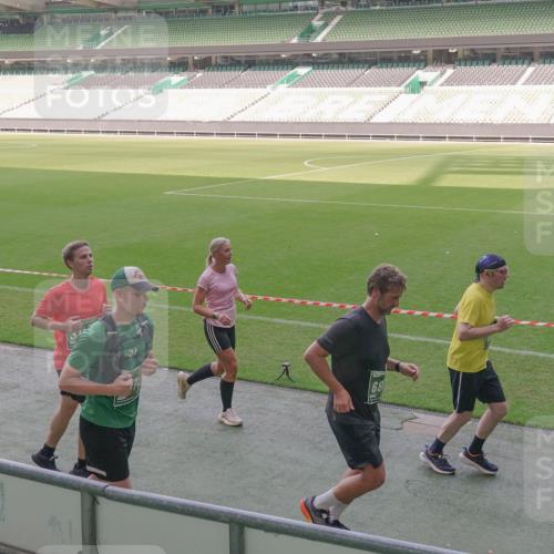 13.09.2026 - 21. swb-Marathon Bremen Michael Burmester http://msf.ph/oto/10341816 13.09.2026 13:24:19 Laufen im Stadion 137, 182, 213, 294, 324, 434, 505, 533, 548, 609, 708, 721, 723, 739, 743, 752, 892, 1178, 1273, 1331, 1463, 1471, 1491, 1515, 1597, 1598, 1746, 1788, 1944, 2095, 2211, 2213, 2252, 2267, 2271, 2286, 2312, 2323, 2433, 2445, 2465, 2475, 2483, 2495, 2497, 2503, 2506, 2526, 2554, 2571, 2644, 2768, 2776, 2833, 2936, 2968, 3005, 3211, 3252, 3282, 3288, 3289, 3292, 3298, 3306, 3312, 3347, 3364, 3381, 3390, 3395, 3423, 3447, 3505, 3559, 3727, 3770, 3819, 4231, 4466, 4467 meine-sportfotos.de