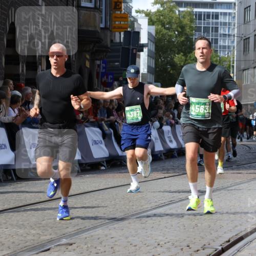 13.09.2026 - 21. swb-Marathon Bremen Strokosch-Dieckow http://msf.ph/oto/10341839 13.09.2026 13:27:00 Ziel 1368, 2779, 3526, 3852, 3893, 4077, 4441, 4598, 5054, 5937, 6289, 6375, 6548, 6580, 8112, 9260, 9551, 13097, 1493, 1494, 2454, 3273, 4121, 4397, 4558, 4563, 6776, 7072, 7849, 8219, 9159, 9343, 9511, 9854, 9878, 10112, 10113 meine-sportfotos.de