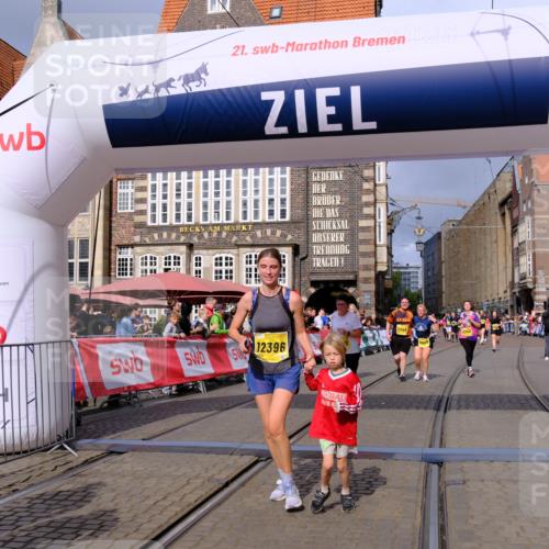 13.09.2026 - 21. swb-Marathon Bremen Tim E. http://msf.ph/oto/10341856 13.09.2026 11:11:28 Ziel 10313, 10419, 10527, 10611, 10644, 10653, 11062, 11141, 11231, 11458, 11483, 11679, 11691, 11745, 11993, 12148, 12396, 12401, 12507 meine-sportfotos.de
