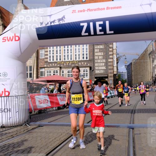 13.09.2026 - 21. swb-Marathon Bremen Tim E. http://msf.ph/oto/10341889 13.09.2026 11:11:29 Ziel 10313, 10419, 10527, 10611, 10644, 11062, 11141, 11231, 11458, 11483, 11679, 11691, 11745, 12148, 12396, 12401, 12507 meine-sportfotos.de