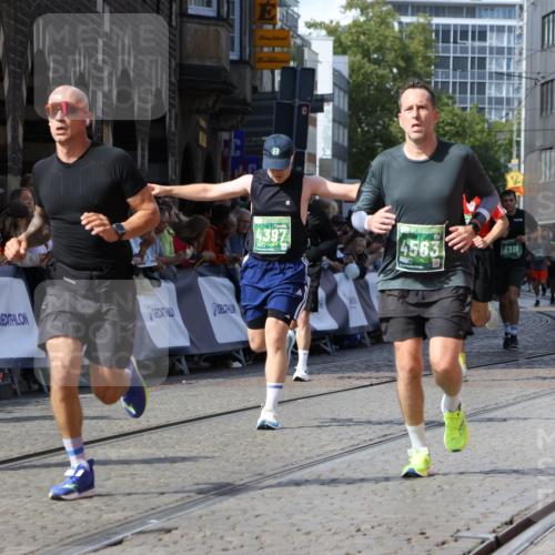 13.09.2026 - 21. swb-Marathon Bremen Strokosch-Dieckow http://msf.ph/oto/10341940 13.09.2026 13:27:01 Ziel 1368, 2779, 3526, 3852, 3893, 4077, 4441, 4598, 4919, 5054, 5937, 6289, 6314, 6375, 6548, 6580, 8112, 9260, 9551, 13097, 1493, 1494, 2454, 3273, 4121, 4397, 4558, 4563, 6776, 7072, 7849, 8219, 9159, 9343, 9878, 10112, 10113 meine-sportfotos.de