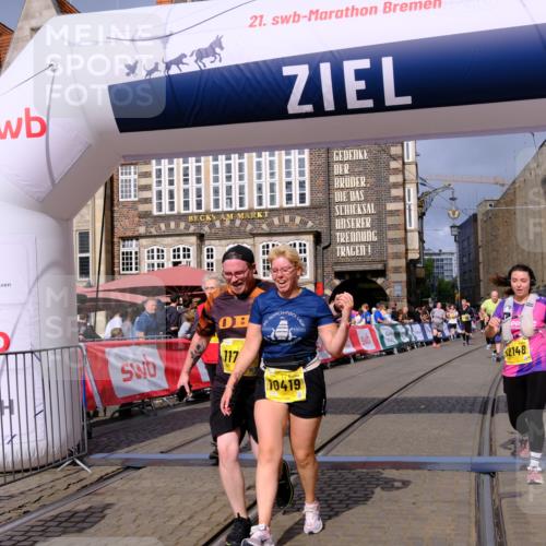 13.09.2026 - 21. swb-Marathon Bremen Tim E. http://msf.ph/oto/10341942 13.09.2026 11:11:33 Ziel 10313, 10419, 10611, 10644, 11036, 11062, 11141, 11216, 11231, 11458, 11679, 11745, 11870, 12126, 12148, 12396, 12464, 12507 meine-sportfotos.de