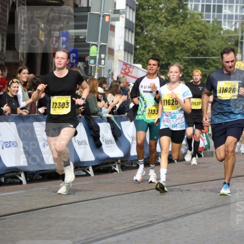 13.09.2026 - 21. swb-Marathon Bremen Strokosch-Dieckow http://msf.ph/oto/10341943 13.09.2026 10:51:09 Ziel 10200, 10267, 10537, 10764, 11076, 11087, 11170, 11753, 11961, 12004, 12052, 12070, 12179, 12351, 12488, 12560, 13544, 10381, 10471, 10515, 10825, 10887, 10984, 11503, 11801, 11973, 12051, 12133, 12548, 12552 meine-sportfotos.de