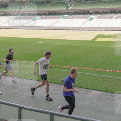 13.09.2026 - 21. swb-Marathon Bremen Michael Burmester http://msf.ph/oto/10341953 13.09.2026 13:24:45 Laufen im Stadion 137, 182, 213, 294, 324, 434, 505, 543, 548, 721, 723, 739, 743, 752, 815, 818, 966, 1273, 1410, 1463, 1471, 1491, 1504, 1515, 1561, 1597, 1598, 1830, 1944, 1953, 2059, 2095, 2211, 2252, 2267, 2271, 2286, 2312, 2323, 2354, 2445, 2465, 2483, 2495, 2497, 2503, 2506, 2554, 2571, 2591, 2644, 2752, 2768, 2776, 2833, 2878, 2896, 2936, 2968, 2981, 3005, 3142, 3211, 3259, 3282, 3288, 3289, 3292, 3298, 3306, 3312, 3329, 3364, 3381, 3390, 3395, 3447, 3770, 3819, 4466 meine-sportfotos.de