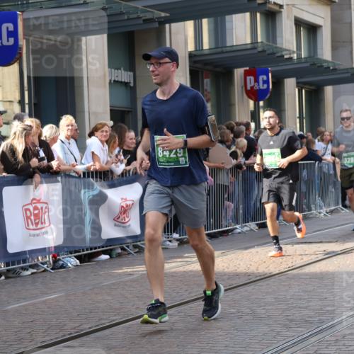 13.09.2026 - 21. swb-Marathon Bremen Strokosch-Dieckow http://msf.ph/oto/10341955 13.09.2026 13:28:05 Ziel 178, 210, 1239, 1380, 1460, 2047, 2764, 2977, 3028, 3114, 3294, 3334, 3597, 4250, 4506, 5250, 5360, 5683, 5889, 6182, 8429, 8483, 8570, 9064, 9543, 9549, 9738, 9881, 440, 488, 534, 762, 1343, 1456, 1932, 3135, 3480, 3576, 4106, 4133, 4265, 4744, 5462, 6468, 6522, 7042, 7138, 7358, 7926, 8188, 8351, 8656, 9067, 9145, 9167, 9168, 9494, 9881, 13069, 13198 meine-sportfotos.de