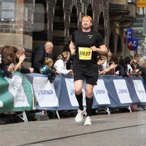 13.09.2026 - 21. swb-Marathon Bremen Strokosch-Dieckow http://msf.ph/oto/10341962 13.09.2026 10:51:16 Ziel 10200, 10537, 11076, 11087, 11170, 11339, 11625, 11626, 11961, 12004, 12070, 12179, 12303, 12351, 12407, 12560, 10334, 10381, 10544, 10763, 10825, 10862, 10887, 10984, 11145, 12051, 12424, 12548, 13631 meine-sportfotos.de