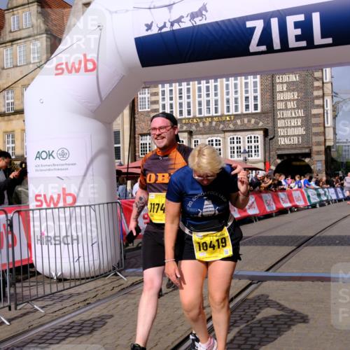 13.09.2026 - 21. swb-Marathon Bremen Tim E. http://msf.ph/oto/10341999 13.09.2026 11:11:33 Ziel 10313, 10419, 10611, 10644, 11036, 11062, 11141, 11216, 11231, 11458, 11679, 11745, 11870, 12126, 12148, 12396, 12464, 12507 meine-sportfotos.de