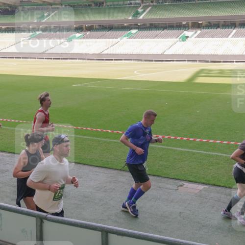 13.09.2026 - 21. swb-Marathon Bremen Michael Burmester http://msf.ph/oto/10342008 13.09.2026 13:24:51 Laufen im Stadion 137, 182, 213, 294, 324, 434, 505, 543, 548, 721, 723, 739, 743, 752, 815, 818, 966, 1273, 1410, 1459, 1463, 1471, 1491, 1504, 1515, 1561, 1597, 1598, 1830, 1944, 1953, 2058, 2059, 2095, 2211, 2252, 2267, 2271, 2286, 2308, 2312, 2323, 2354, 2445, 2465, 2483, 2495, 2497, 2503, 2506, 2554, 2571, 2591, 2644, 2752, 2762, 2768, 2776, 2833, 2878, 2896, 2936, 2968, 2981, 3005, 3142, 3211, 3259, 3282, 3288, 3289, 3292, 3298, 3306, 3312, 3329, 3364, 3381, 3390, 3395, 3770 meine-sportfotos.de