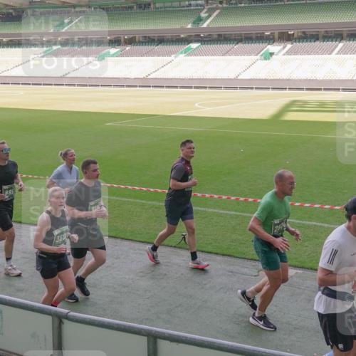 13.09.2026 - 21. swb-Marathon Bremen Michael Burmester http://msf.ph/oto/10342032 13.09.2026 13:24:52 Laufen im Stadion 137, 182, 213, 294, 324, 434, 505, 543, 548, 721, 723, 739, 743, 752, 815, 818, 966, 1273, 1410, 1443, 1459, 1463, 1471, 1491, 1504, 1515, 1561, 1597, 1598, 1830, 1944, 1953, 2058, 2059, 2095, 2211, 2252, 2267, 2271, 2286, 2308, 2312, 2323, 2354, 2445, 2465, 2483, 2495, 2497, 2503, 2506, 2554, 2571, 2591, 2644, 2752, 2762, 2768, 2776, 2833, 2878, 2896, 2936, 2968, 2981, 3005, 3142, 3211, 3259, 3282, 3288, 3289, 3292, 3298, 3306, 3312, 3329, 3364, 3381, 3390, 3395, 3770 meine-sportfotos.de