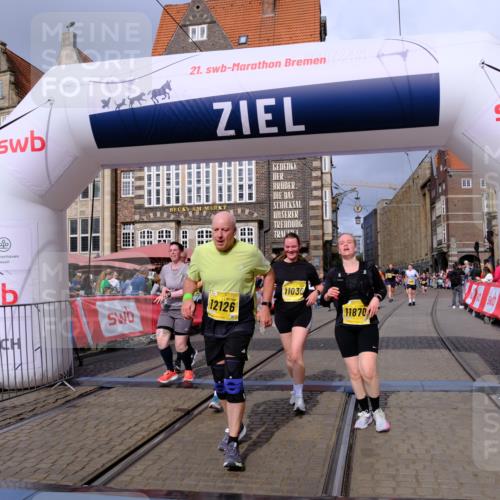 13.09.2026 - 21. swb-Marathon Bremen Tim E. http://msf.ph/oto/10342052 13.09.2026 11:11:41 Ziel 10419, 10510, 10546, 10611, 10977, 11036, 11216, 11231, 11289, 11458, 11702, 11745, 11870, 12126, 12148, 12220, 12311, 12464, 12508 meine-sportfotos.de