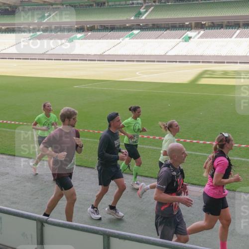 13.09.2026 - 21. swb-Marathon Bremen Michael Burmester http://msf.ph/oto/10342056 13.09.2026 13:24:55 Laufen im Stadion 137, 182, 213, 294, 324, 434, 505, 543, 548, 721, 723, 739, 743, 752, 815, 818, 966, 1273, 1410, 1443, 1459, 1463, 1471, 1491, 1504, 1515, 1561, 1597, 1598, 1830, 1944, 1953, 2058, 2059, 2095, 2211, 2252, 2267, 2271, 2286, 2298, 2308, 2312, 2323, 2354, 2445, 2465, 2483, 2495, 2497, 2503, 2506, 2554, 2571, 2591, 2644, 2752, 2762, 2768, 2776, 2833, 2878, 2896, 2936, 2968, 2981, 3005, 3142, 3211, 3259, 3282, 3288, 3289, 3292, 3298, 3306, 3312, 3329, 3364, 3381, 3390, 3395 meine-sportfotos.de