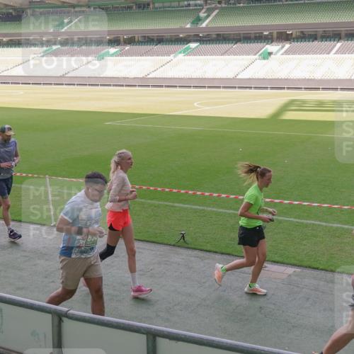 13.09.2026 - 21. swb-Marathon Bremen Michael Burmester http://msf.ph/oto/10342070 13.09.2026 13:24:56 Laufen im Stadion 137, 182, 213, 294, 324, 434, 505, 543, 548, 721, 723, 739, 743, 752, 815, 818, 966, 1273, 1410, 1443, 1459, 1463, 1471, 1491, 1504, 1515, 1561, 1597, 1598, 1830, 1944, 1953, 2058, 2059, 2095, 2211, 2252, 2267, 2271, 2286, 2298, 2308, 2312, 2323, 2354, 2445, 2465, 2483, 2495, 2497, 2503, 2506, 2554, 2571, 2591, 2644, 2752, 2762, 2768, 2776, 2833, 2878, 2896, 2936, 2968, 2981, 3005, 3142, 3211, 3259, 3282, 3288, 3289, 3292, 3298, 3306, 3312, 3329, 3364, 3381, 3390, 3395 meine-sportfotos.de