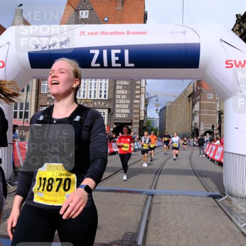13.09.2026 - 21. swb-Marathon Bremen Tim E. http://msf.ph/oto/10342104 13.09.2026 11:11:43 Ziel 10155, 10419, 10510, 10511, 10546, 10977, 11036, 11216, 11231, 11289, 11458, 11533, 11702, 11745, 11870, 12126, 12148, 12220, 12311, 12464, 12508 meine-sportfotos.de