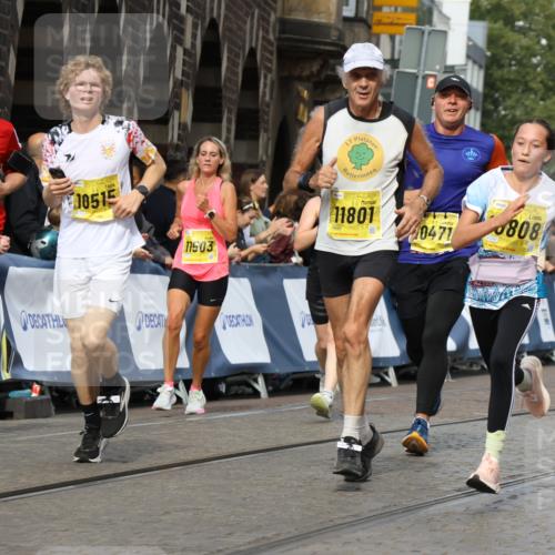 13.09.2026 - 21. swb-Marathon Bremen Strokosch-Dieckow http://msf.ph/oto/10342107 13.09.2026 10:51:20 Ziel 10200, 10537, 10808, 11087, 11170, 11339, 11537, 11625, 11626, 12004, 12179, 12303, 12351, 12407, 12560, 10334, 10381, 10544, 10763, 10825, 10862, 10984, 11145, 11787, 12424, 12548, 13631 meine-sportfotos.de