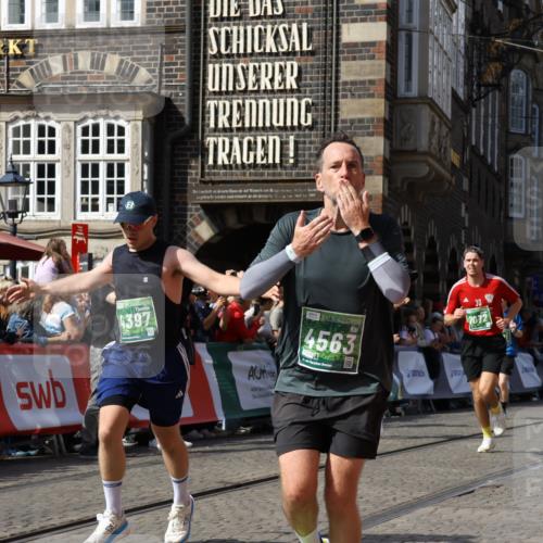 13.09.2026 - 21. swb-Marathon Bremen Strokosch-Dieckow http://msf.ph/oto/10342147 13.09.2026 13:27:04 Ziel 531, 2779, 3510, 3526, 3852, 3893, 4077, 4441, 4598, 4919, 5054, 5937, 6289, 6314, 6375, 6548, 6580, 7246, 7317, 8112, 8303, 9551, 13097, 1493, 1494, 2454, 3273, 3385, 4121, 4558, 6071, 6288, 6776, 7072, 7849, 8219, 9159, 9343, 9760, 10112, 10113, 13147 meine-sportfotos.de