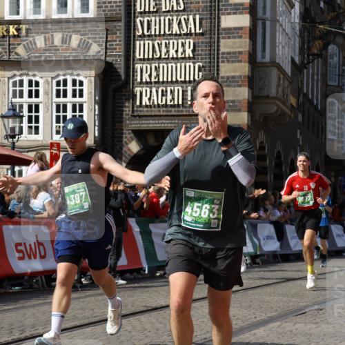 13.09.2026 - 21. swb-Marathon Bremen Strokosch-Dieckow http://msf.ph/oto/10342176 13.09.2026 13:27:04 Ziel 531, 2779, 3510, 3526, 3852, 3893, 4077, 4441, 4598, 4919, 5054, 5937, 6289, 6314, 6375, 6548, 6580, 7246, 7317, 8112, 8303, 9551, 13097, 1493, 1494, 2454, 3273, 3385, 4121, 4558, 6071, 6288, 6776, 7072, 7849, 8219, 9159, 9343, 9760, 10112, 10113, 13147 meine-sportfotos.de