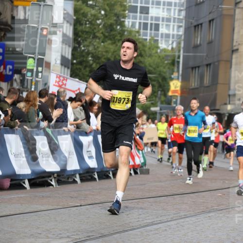 13.09.2026 - 21. swb-Marathon Bremen Strokosch-Dieckow http://msf.ph/oto/10342190 13.09.2026 10:51:22 Ziel 10200, 10471, 10515, 10537, 10808, 11087, 11170, 11339, 11537, 11625, 11626, 11801, 12004, 12179, 12303, 12351, 12407, 10334, 10544, 10763, 10825, 10862, 10984, 11145, 11787, 12424, 12548, 13631 meine-sportfotos.de