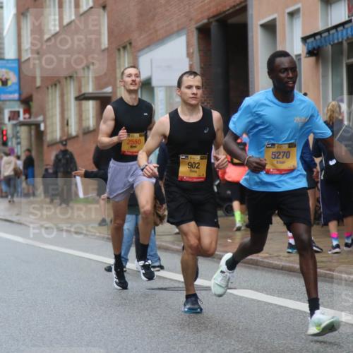 13.09.2026 - Kiel Lauf Markus Tischler http://msf.ph/oto/10342262 13.09.2026 11:29:10 Fleethörn 3971, 2550, 902, 38, 5270 meine-sportfotos.de
