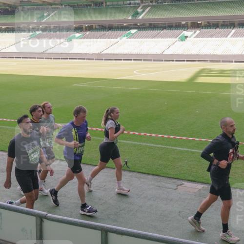 13.09.2026 - 21. swb-Marathon Bremen Michael Burmester http://msf.ph/oto/10342290 13.09.2026 13:25:25 Laufen im Stadion 213, 294, 505, 530, 543, 548, 645, 723, 739, 752, 815, 818, 966, 1273, 1283, 1410, 1443, 1459, 1463, 1471, 1487, 1491, 1504, 1515, 1530, 1561, 1618, 1744, 1828, 1830, 1944, 1953, 2058, 2059, 2095, 2211, 2252, 2267, 2271, 2298, 2308, 2312, 2323, 2354, 2382, 2384, 2465, 2483, 2497, 2506, 2508, 2554, 2558, 2571, 2591, 2644, 2656, 2675, 2752, 2762, 2776, 2833, 2878, 2896, 2970, 2981, 3005, 3062, 3097, 3142, 3172, 3211, 3259, 3298, 3306, 3312, 3329, 3381, 3390, 3433 meine-sportfotos.de