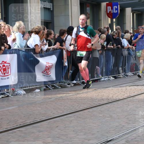 13.09.2026 - 21. swb-Marathon Bremen Strokosch-Dieckow http://msf.ph/oto/10342292 13.09.2026 13:28:17 Ziel 178, 210, 613, 1239, 1380, 1914, 2047, 2764, 2891, 3028, 3294, 3348, 3597, 4102, 4250, 4564, 5683, 6914, 6957, 7263, 7527, 8429, 8483, 8570, 8938, 9064, 9176, 9549, 13012, 178, 210, 1343, 1460, 2047, 2977, 3114, 3334, 3480, 3597, 4506, 5250, 5360, 5889, 6182, 7926, 8188, 8656, 9145, 9167, 9168, 9543, 9738, 9881, 13069 meine-sportfotos.de