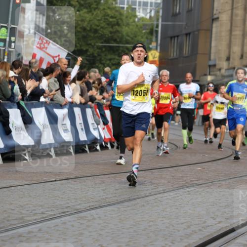 13.09.2026 - 21. swb-Marathon Bremen Strokosch-Dieckow http://msf.ph/oto/10342304 13.09.2026 10:51:25 Ziel 10200, 10471, 10515, 10808, 11087, 11339, 11503, 11537, 11625, 11626, 11801, 11973, 12004, 12133, 12303, 12351, 12407, 12552, 10334, 10544, 10763, 11145, 11787, 12329, 12424, 13631 meine-sportfotos.de