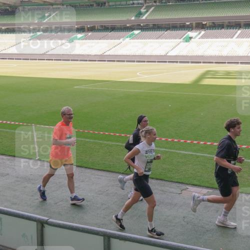 13.09.2026 - 21. swb-Marathon Bremen Michael Burmester http://msf.ph/oto/10342314 13.09.2026 13:25:28 Laufen im Stadion 213, 294, 505, 530, 543, 548, 645, 723, 739, 752, 815, 818, 966, 1283, 1410, 1443, 1459, 1463, 1471, 1487, 1491, 1504, 1515, 1530, 1561, 1618, 1744, 1828, 1830, 1944, 1953, 2058, 2059, 2095, 2211, 2252, 2267, 2271, 2298, 2308, 2312, 2323, 2354, 2382, 2384, 2483, 2497, 2506, 2508, 2554, 2558, 2571, 2591, 2644, 2656, 2675, 2752, 2762, 2776, 2833, 2878, 2896, 2970, 2981, 3005, 3062, 3097, 3142, 3172, 3211, 3259, 3298, 3306, 3312, 3329, 3381, 3390, 3433 meine-sportfotos.de