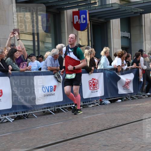 13.09.2026 - 21. swb-Marathon Bremen Strokosch-Dieckow http://msf.ph/oto/10342335 13.09.2026 13:28:19 Ziel 613, 1239, 1914, 2276, 2764, 2891, 3028, 3348, 3444, 4102, 4250, 4564, 5683, 6914, 6957, 7263, 7527, 8483, 8570, 8938, 9064, 9176, 13012, 178, 210, 1343, 1380, 1460, 2047, 2977, 3114, 3294, 3334, 3597, 4506, 5250, 5360, 5889, 6182, 7926, 8429, 8656, 9064, 9167, 9168, 9543, 9549, 9738, 9881, 13069 meine-sportfotos.de