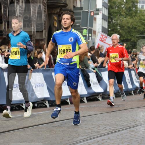 13.09.2026 - 21. swb-Marathon Bremen Strokosch-Dieckow http://msf.ph/oto/10342424 13.09.2026 10:51:29 Ziel 10200, 10471, 10515, 10808, 10887, 11339, 11503, 11537, 11625, 11626, 11801, 11973, 12051, 12133, 12303, 12407, 12552, 10162, 10281, 10334, 10348, 10467, 11145, 11273, 11542, 11787, 12329 meine-sportfotos.de