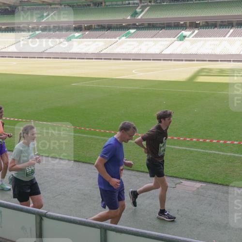 13.09.2026 - 21. swb-Marathon Bremen Michael Burmester http://msf.ph/oto/10342464 13.09.2026 13:25:49 Laufen im Stadion 202, 213, 294, 505, 530, 543, 645, 723, 815, 818, 833, 966, 1077, 1283, 1410, 1443, 1459, 1463, 1473, 1487, 1491, 1504, 1515, 1530, 1561, 1618, 1744, 1828, 1830, 1953, 2058, 2059, 2095, 2211, 2267, 2271, 2298, 2308, 2323, 2354, 2382, 2384, 2497, 2506, 2508, 2554, 2558, 2576, 2591, 2592, 2644, 2656, 2675, 2752, 2762, 2817, 2833, 2878, 2896, 2965, 2970, 2981, 3005, 3047, 3062, 3097, 3142, 3172, 3211, 3259, 3298, 3306, 3329, 3359, 3390, 3433, 3629, 3851 meine-sportfotos.de
