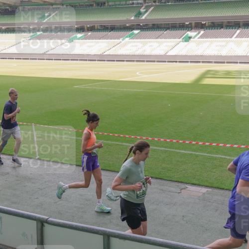 13.09.2026 - 21. swb-Marathon Bremen Michael Burmester http://msf.ph/oto/10342472 13.09.2026 13:25:50 Laufen im Stadion 202, 213, 294, 505, 530, 543, 645, 723, 815, 818, 833, 966, 1077, 1283, 1410, 1443, 1459, 1463, 1473, 1487, 1491, 1504, 1515, 1530, 1561, 1618, 1744, 1828, 1830, 1953, 2058, 2059, 2095, 2211, 2267, 2271, 2273, 2298, 2308, 2323, 2354, 2382, 2384, 2428, 2497, 2506, 2508, 2554, 2558, 2576, 2591, 2592, 2644, 2656, 2675, 2752, 2762, 2817, 2833, 2878, 2896, 2965, 2970, 2981, 3005, 3047, 3062, 3097, 3142, 3172, 3211, 3259, 3298, 3306, 3329, 3359, 3390, 3433, 3629, 3851 meine-sportfotos.de