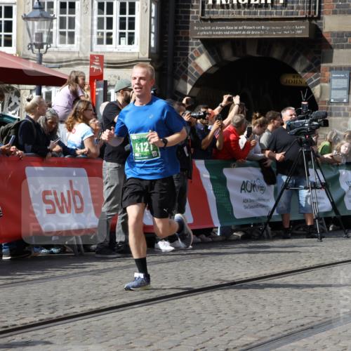 13.09.2026 - 21. swb-Marathon Bremen Strokosch-Dieckow http://msf.ph/oto/10342488 13.09.2026 13:27:07 Ziel 531, 946, 2089, 2779, 3076, 3302, 3510, 3852, 3893, 4441, 4598, 4919, 5054, 5937, 5943, 6289, 6314, 6375, 6455, 6548, 6580, 7246, 7317, 8112, 8303, 9551, 13097, 242, 3273, 3385, 3496, 4558, 6071, 6288, 6776, 7849, 8219, 9159, 9343, 9760, 10112, 10113, 13147 meine-sportfotos.de
