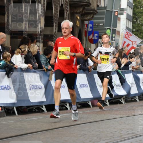 13.09.2026 - 21. swb-Marathon Bremen Strokosch-Dieckow http://msf.ph/oto/10342505 13.09.2026 10:51:31 Ziel 10471, 10515, 10808, 10887, 11339, 11503, 11537, 11625, 11626, 11801, 11973, 12051, 12133, 12303, 12552, 10162, 10281, 10348, 10467, 11273, 11542, 11733, 11787, 12329 meine-sportfotos.de
