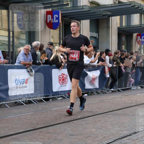 13.09.2026 - 21. swb-Marathon Bremen Strokosch-Dieckow http://msf.ph/oto/10342511 13.09.2026 13:28:25 Ziel 613, 722, 1014, 1239, 1914, 2276, 2764, 2851, 2891, 3028, 3348, 3419, 3444, 3665, 4102, 4564, 5267, 5531, 5691, 5865, 6817, 6914, 6937, 6955, 6957, 7134, 7263, 7527, 8483, 8938, 8985, 9176, 9562, 13012, 13174, 178, 210, 1239, 1380, 1460, 2047, 2977, 3114, 3294, 3334, 3597, 4250, 4506, 5250, 5360, 5683, 5889, 6182, 7926, 8429, 8570, 9064, 9167, 9168, 9543, 9549, 9738, 9881 meine-sportfotos.de