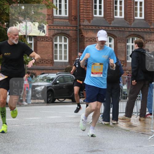 13.09.2026 - Kiel Lauf Markus Tischler http://msf.ph/oto/10342638 13.09.2026 11:32:08 Fleethörn 840, 18, 4, 48, 8015, 999, 32 meine-sportfotos.de