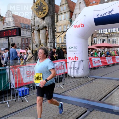 13.09.2026 - 21. swb-Marathon Bremen Tim E. http://msf.ph/oto/10342639 13.09.2026 11:12:28 Ziel 10414, 10490, 11052, 11585, 11633, 12012 meine-sportfotos.de