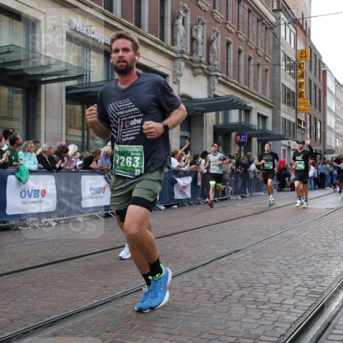 13.09.2026 - 21. swb-Marathon Bremen Strokosch-Dieckow http://msf.ph/oto/10342647 13.09.2026 13:28:29 Ziel 430, 613, 722, 725, 936, 1014, 1914, 2276, 2378, 2851, 2891, 3348, 3419, 3444, 3665, 4102, 4564, 5267, 5531, 5691, 5865, 6099, 6817, 6914, 6937, 6955, 6957, 7134, 7263, 7527, 8938, 8984, 8985, 9176, 9562, 13012, 13174, 178, 210, 1239, 1380, 1460, 2047, 2764, 2977, 3028, 3114, 3294, 3334, 3597, 4250, 4506, 5250, 5360, 5683, 5889, 6182, 8429, 8483, 8570, 9064, 9167, 9168, 9543, 9549, 9738, 9881 meine-sportfotos.de