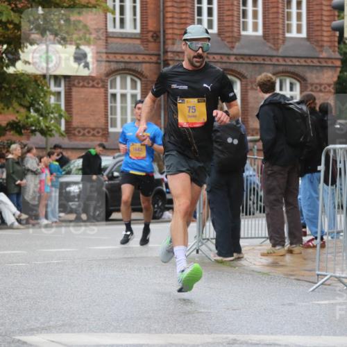 13.09.2026 - Kiel Lauf Markus Tischler http://msf.ph/oto/10342681 13.09.2026 11:32:29 Fleethörn 1642, 75, 614 meine-sportfotos.de