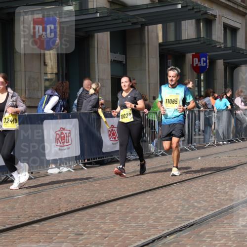 13.09.2026 - 21. swb-Marathon Bremen Strokosch-Dieckow http://msf.ph/oto/10342729 13.09.2026 11:08:21 Ziel 10229, 10399, 10469, 10609, 11065, 11358, 11421, 11560, 11561, 11678, 11710, 11718, 11834, 11888, 11968, 12162, 12164, 12256, 12410, 12516, 12517, 10135, 10188, 10404, 10493, 10767, 10793, 10851, 10859, 11032, 11044, 11124, 11263, 11378, 11404, 11509, 11659, 11831, 11833, 11958, 12073, 12160, 12164, 12248, 12315, 12325, 12384, 12389 meine-sportfotos.de