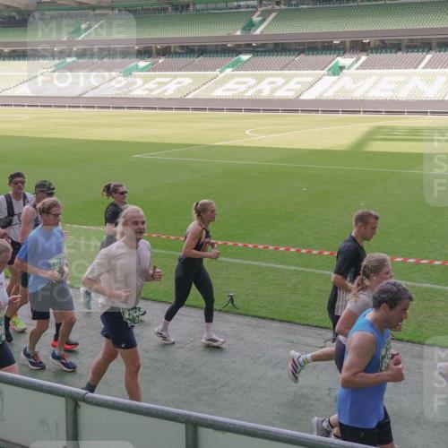 13.09.2026 - 21. swb-Marathon Bremen Michael Burmester http://msf.ph/oto/10342734 13.09.2026 13:26:26 Laufen im Stadion 186, 202, 213, 364, 390, 530, 543, 645, 815, 818, 833, 966, 1077, 1283, 1410, 1443, 1459, 1473, 1487, 1504, 1530, 1561, 1618, 1700, 1744, 1828, 1830, 1953, 2058, 2059, 2271, 2273, 2298, 2308, 2309, 2354, 2382, 2384, 2388, 2404, 2428, 2506, 2507, 2508, 2542, 2558, 2576, 2582, 2591, 2592, 2656, 2675, 2748, 2752, 2762, 2817, 2833, 2875, 2878, 2896, 2965, 2970, 2981, 3005, 3047, 3050, 3062, 3084, 3097, 3142, 3172, 3259, 3329, 3359, 3390, 3433, 3540, 3629, 3756, 3851 meine-sportfotos.de