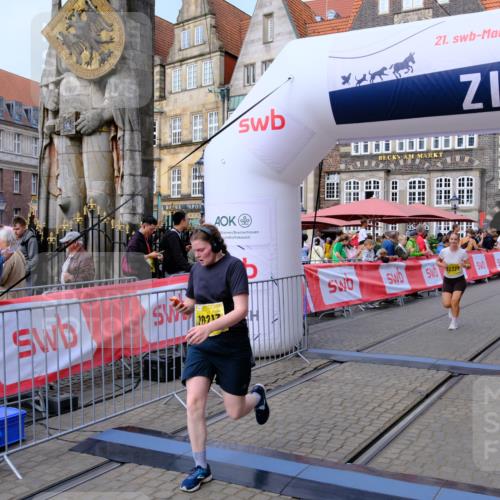 13.09.2026 - 21. swb-Marathon Bremen Tim E. http://msf.ph/oto/10342745 13.09.2026 11:12:39 Ziel 10213, 10406, 10414, 10909, 11052, 11633, 11716, 12327 meine-sportfotos.de