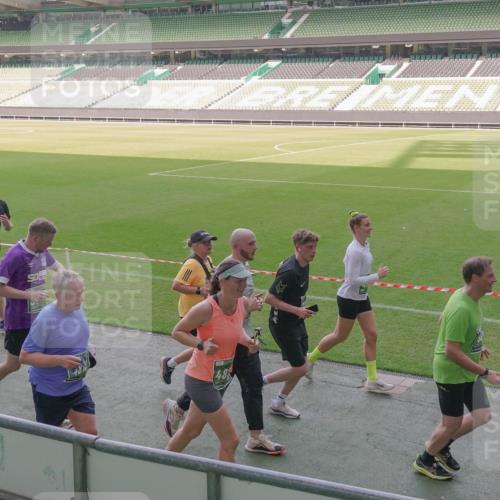 13.09.2026 - 21. swb-Marathon Bremen Michael Burmester http://msf.ph/oto/10342753 13.09.2026 13:26:28 Laufen im Stadion 186, 202, 364, 390, 530, 543, 645, 815, 818, 833, 966, 1077, 1283, 1410, 1443, 1459, 1473, 1487, 1504, 1530, 1561, 1618, 1700, 1744, 1828, 1830, 1953, 2058, 2059, 2271, 2273, 2298, 2308, 2309, 2354, 2382, 2384, 2388, 2404, 2428, 2506, 2507, 2508, 2542, 2558, 2576, 2582, 2591, 2592, 2656, 2675, 2748, 2752, 2762, 2817, 2875, 2878, 2896, 2965, 2970, 2981, 3005, 3047, 3050, 3062, 3084, 3097, 3142, 3172, 3184, 3259, 3329, 3359, 3390, 3433, 3540, 3629, 3756, 3851 meine-sportfotos.de