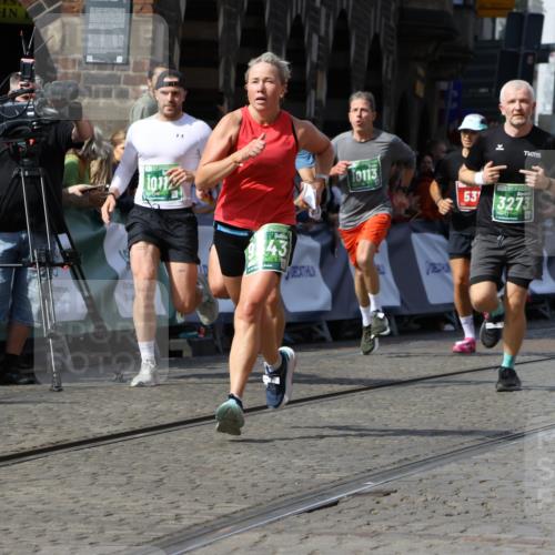 13.09.2026 - 21. swb-Marathon Bremen Strokosch-Dieckow http://msf.ph/oto/10342758 13.09.2026 13:27:13 Ziel 531, 946, 2089, 3076, 3302, 3510, 3527, 3852, 3893, 4327, 4441, 4598, 4919, 5054, 5689, 5937, 5943, 6314, 6455, 6580, 7027, 7246, 7317, 8112, 8303, 9150, 9511, 9551, 9854, 13097, 242, 593, 1373, 3273, 3385, 3496, 5220, 5290, 5358, 5616, 6071, 6288, 6306, 7110, 9343, 9760, 10113, 13147 meine-sportfotos.de