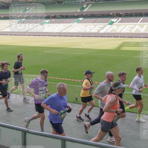 13.09.2026 - 21. swb-Marathon Bremen Michael Burmester http://msf.ph/oto/10342762 13.09.2026 13:26:29 Laufen im Stadion 186, 202, 364, 390, 530, 543, 645, 815, 818, 833, 966, 1077, 1283, 1410, 1443, 1459, 1473, 1487, 1504, 1530, 1561, 1618, 1700, 1744, 1828, 1830, 1953, 2058, 2059, 2271, 2273, 2298, 2308, 2309, 2354, 2382, 2384, 2388, 2404, 2428, 2506, 2507, 2508, 2542, 2558, 2576, 2582, 2591, 2592, 2656, 2675, 2748, 2752, 2762, 2817, 2875, 2878, 2896, 2965, 2970, 2981, 3005, 3045, 3047, 3050, 3062, 3084, 3097, 3142, 3172, 3184, 3259, 3329, 3359, 3390, 3433, 3540, 3629, 3756, 3851 meine-sportfotos.de